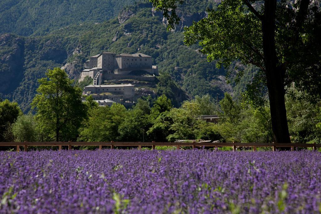 Bed and Breakfast Al Castel Pont-Saint-Martin Exterior foto